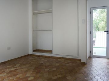 Casa en VENTA Ruta 2 km 52 con quincho y pileta