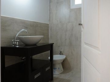Casa en VENTA Ruta 2 km 52 con quincho y pileta