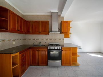 Casa en venta en City Bell entre caminos