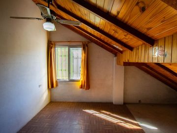 Casa en venta en City Bell entre caminos