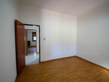 Casa en venta en City Bell entre caminos