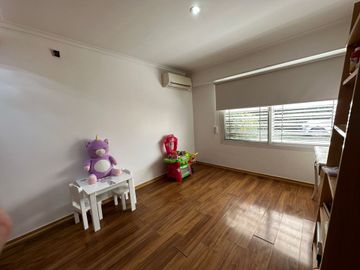 Casas en venta con patio y pileta en Tolosa