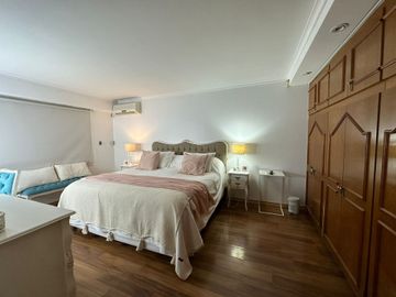 Casas en venta con patio y pileta en Tolosa
