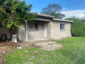 VENTA CASA 3 DORM MAS GALPON EN LOMA VILLA ALLENDE