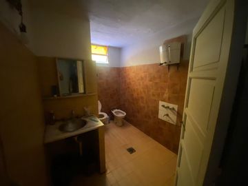 VENTA CASA 3 DORM MAS GALPON EN LOMA VILLA ALLENDE