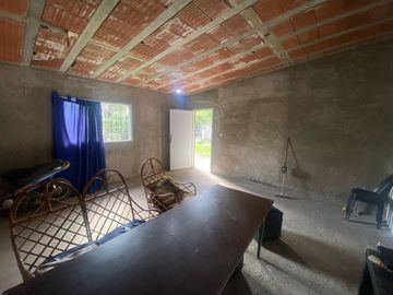 VENTA CASA 3 DORM MAS GALPON EN LOMA VILLA ALLENDE