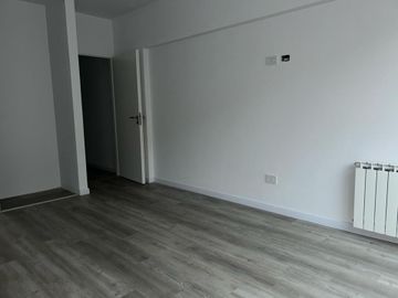 VENTA DEPARTAMENTO 4 AMB C/BALCON  CABALLITO
