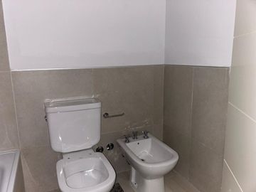 VENTA DEPARTAMENTO 4 AMB C/BALCON  CABALLITO