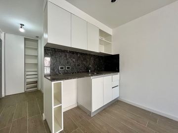 Monoambiente a estrenar FRENTE - VENTA CON RENTA