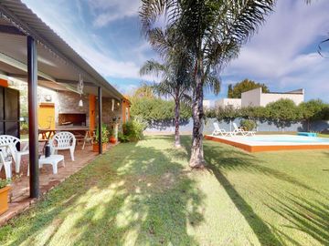Casa en venta en Parque Girado, Chascomús