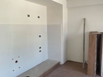 2 AMBIENTES CON PATIO Y TERRAZA DOBLE 76 m2