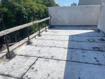2 AMBIENTES CON PATIO Y TERRAZA DOBLE 76 m2