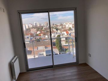 DEPARTAMENTO DÚPLEX A ESTRENAR CATEGORÍA. LA PLATA