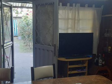 CASA S.LOTE PROPIO, COCHERA P. DOS AUTOS Y JARDIN