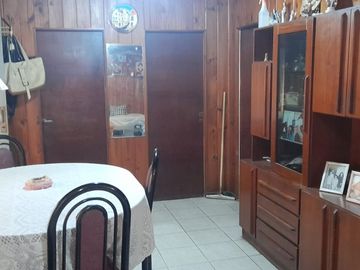 CASA S.LOTE PROPIO, COCHERA P. DOS AUTOS Y JARDIN