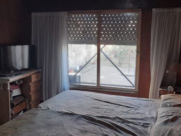 CASA S.LOTE PROPIO, COCHERA P. DOS AUTOS Y JARDIN