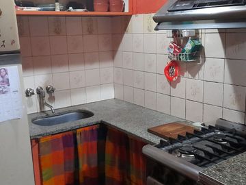 CASA S.LOTE PROPIO, COCHERA P. DOS AUTOS Y JARDIN
