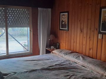CASA S.LOTE PROPIO, COCHERA P. DOS AUTOS Y JARDIN