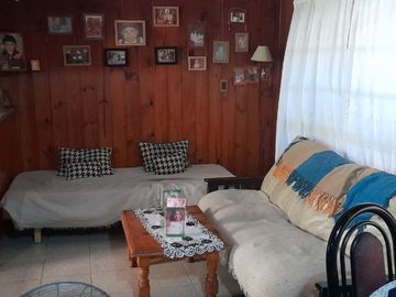 CASA S.LOTE PROPIO, COCHERA P. DOS AUTOS Y JARDIN