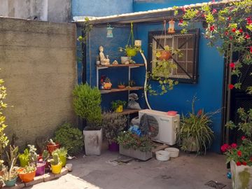 CASA S.LOTE PROPIO, COCHERA P. DOS AUTOS Y JARDIN