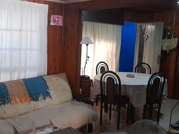 CASA S.LOTE PROPIO, COCHERA P. DOS AUTOS Y JARDIN