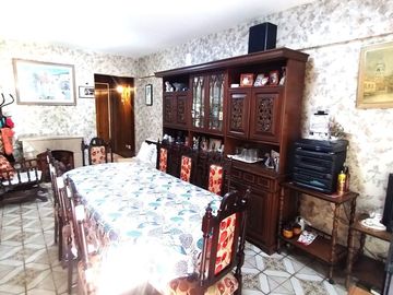 DEPARTAMENTO 4 AMBIENTES CON BALCÓN EN BARRACAS