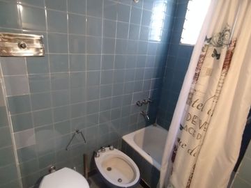 DEPARTAMENTO 4 AMBIENTES CON BALCÓN EN BARRACAS