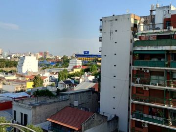 DEPARTAMENTO 4 AMBIENTES CON BALCÓN EN BARRACAS