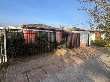 Casa en Venta en ALIHUEN CON GERONIMO DE ALDERETE