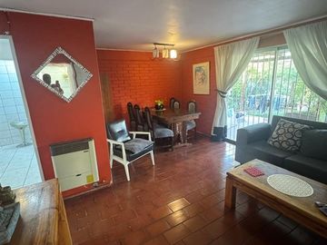 Casa en Venta en ALIHUEN CON GERONIMO DE ALDERETE