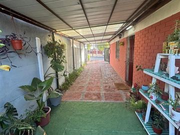 Casa en Venta en ALIHUEN CON GERONIMO DE ALDERETE