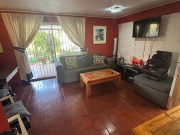 Casa en Venta en ALIHUEN CON GERONIMO DE ALDERETE