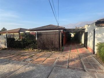 Casa en Venta en ALIHUEN CON GERONIMO DE ALDERETE