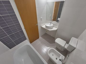 VENTA DTO 3 AMBIENTES  CON VESTIDOR RAMOS MEJIA