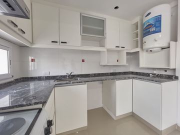 VENTA DTO 3 AMBIENTES  CON VESTIDOR RAMOS MEJIA
