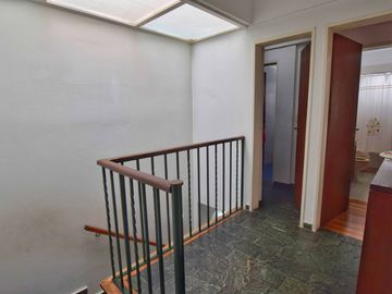 Casa 4 dormitorios venta La Plata jardín y pileta