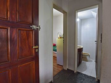 Casa 4 dormitorios venta La Plata jardín y pileta