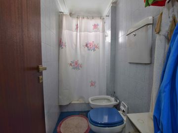 Casa 4 dormitorios venta La Plata jardín y pileta