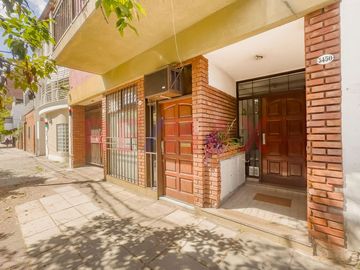 Venta Depto monoambiente estudio y patio Coghlan