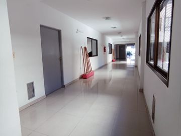 Venta Dpto en Avellaneda centro-Seguridad-Cochera-