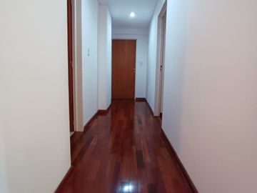Venta Dpto en Avellaneda centro-Seguridad-Cochera-