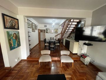 CASA. 5 AMBIENTES. VENTA. VILLA DEL PARQUE. CABA