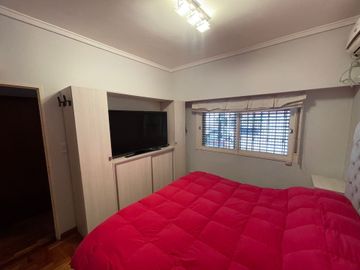 CASA. 5 AMBIENTES. VENTA. VILLA DEL PARQUE. CABA