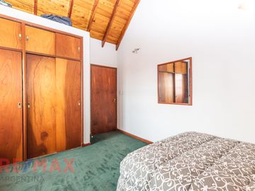 CASA 6 AMB. VENTA CIUDAD EVITA - APTO CREDITO