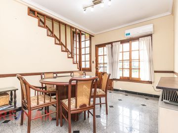 CASA 6 AMB. VENTA CIUDAD EVITA - APTO CREDITO