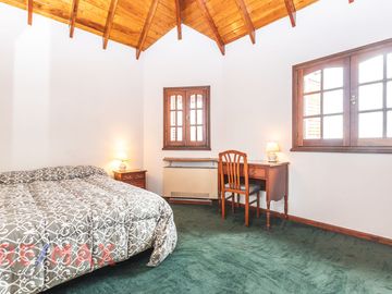 CASA 6 AMB. VENTA CIUDAD EVITA - APTO CREDITO