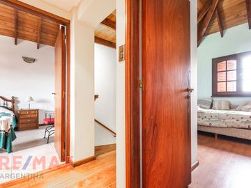 CASA 6 AMB. VENTA CIUDAD EVITA - APTO CREDITO