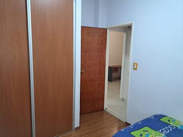 CASA 4 AMB EN VENTA EN HAEDO CON JARDIN Y GARAGE