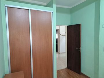 CASA 4 AMB EN VENTA EN HAEDO CON JARDIN Y GARAGE