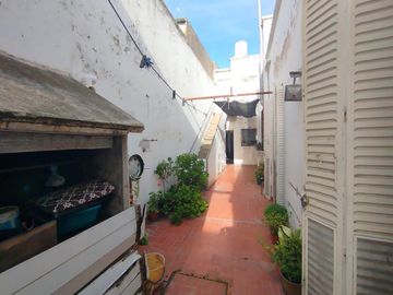 Venta Casa 5 Ambientes 62 e/47 y 49 - Necochea